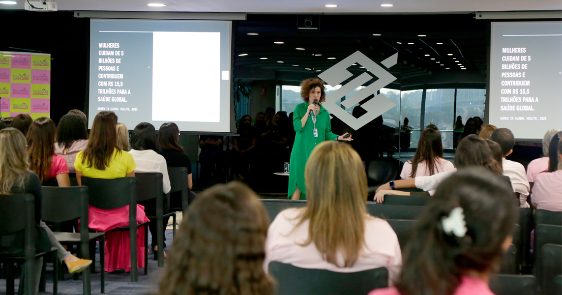 Durante o evento, a diretora Executiva da Enap, Natália Teles, abordou a interseção entre inovação, gênero e compliance